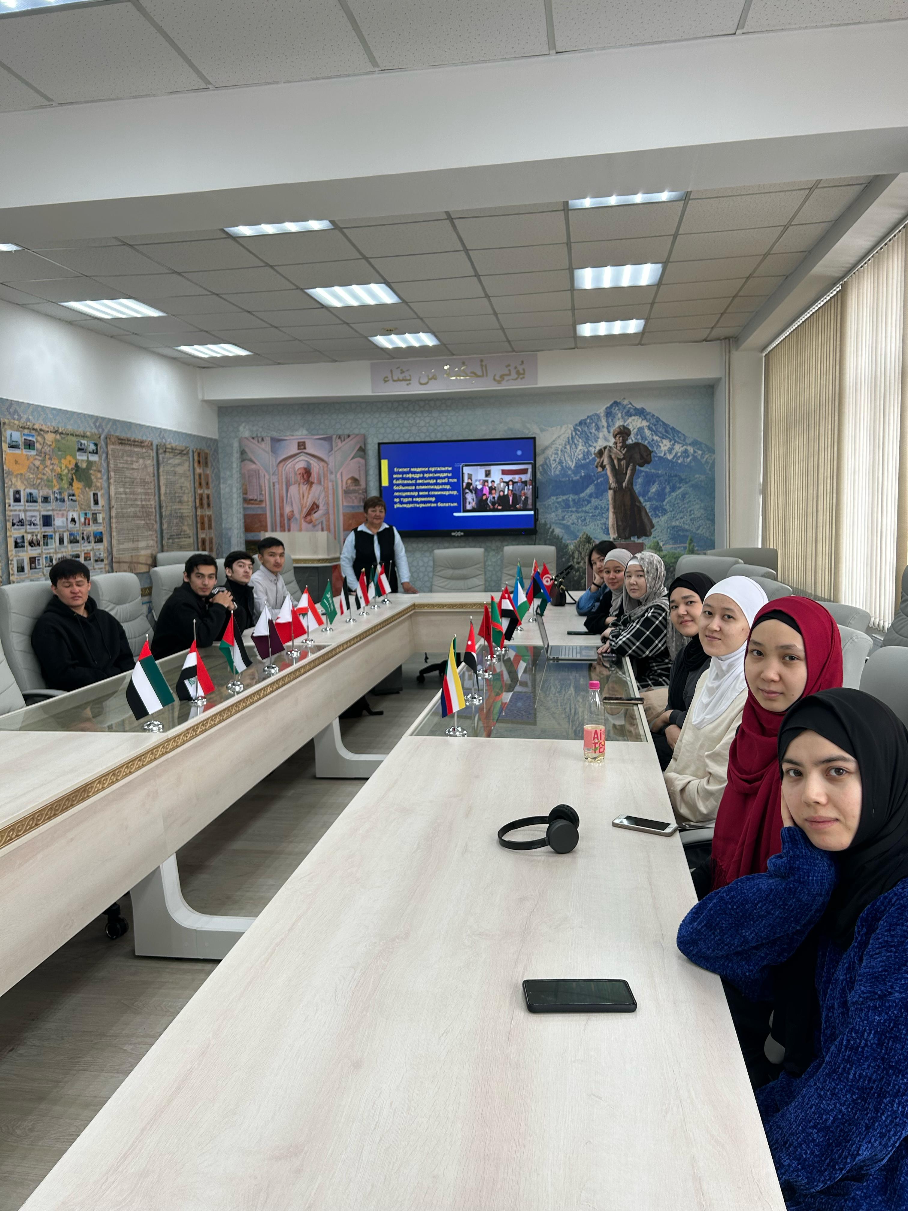 Презентованы международные связи кафедры Ближнего Востока и Южной Азии