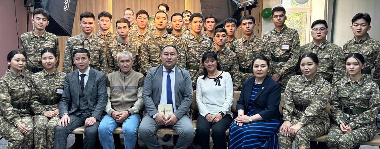 Leadership lecture for future military journalists