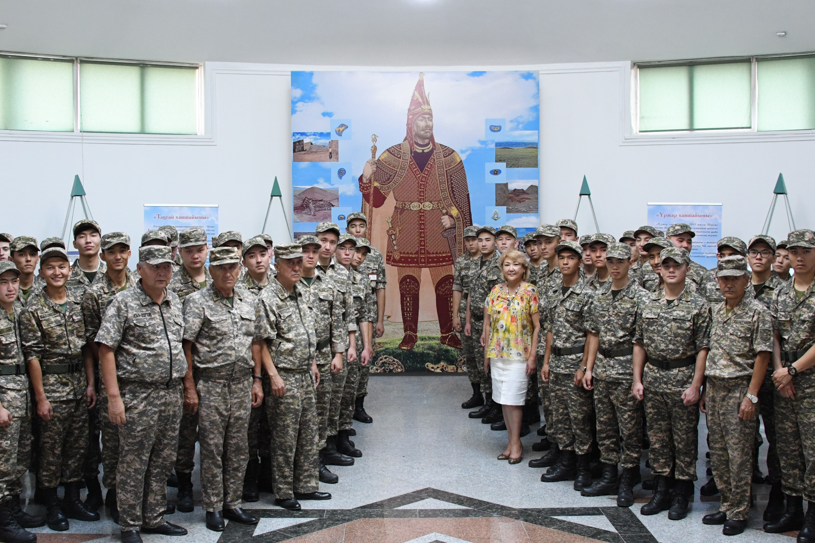 «Золотой человек - Символ Независимости»