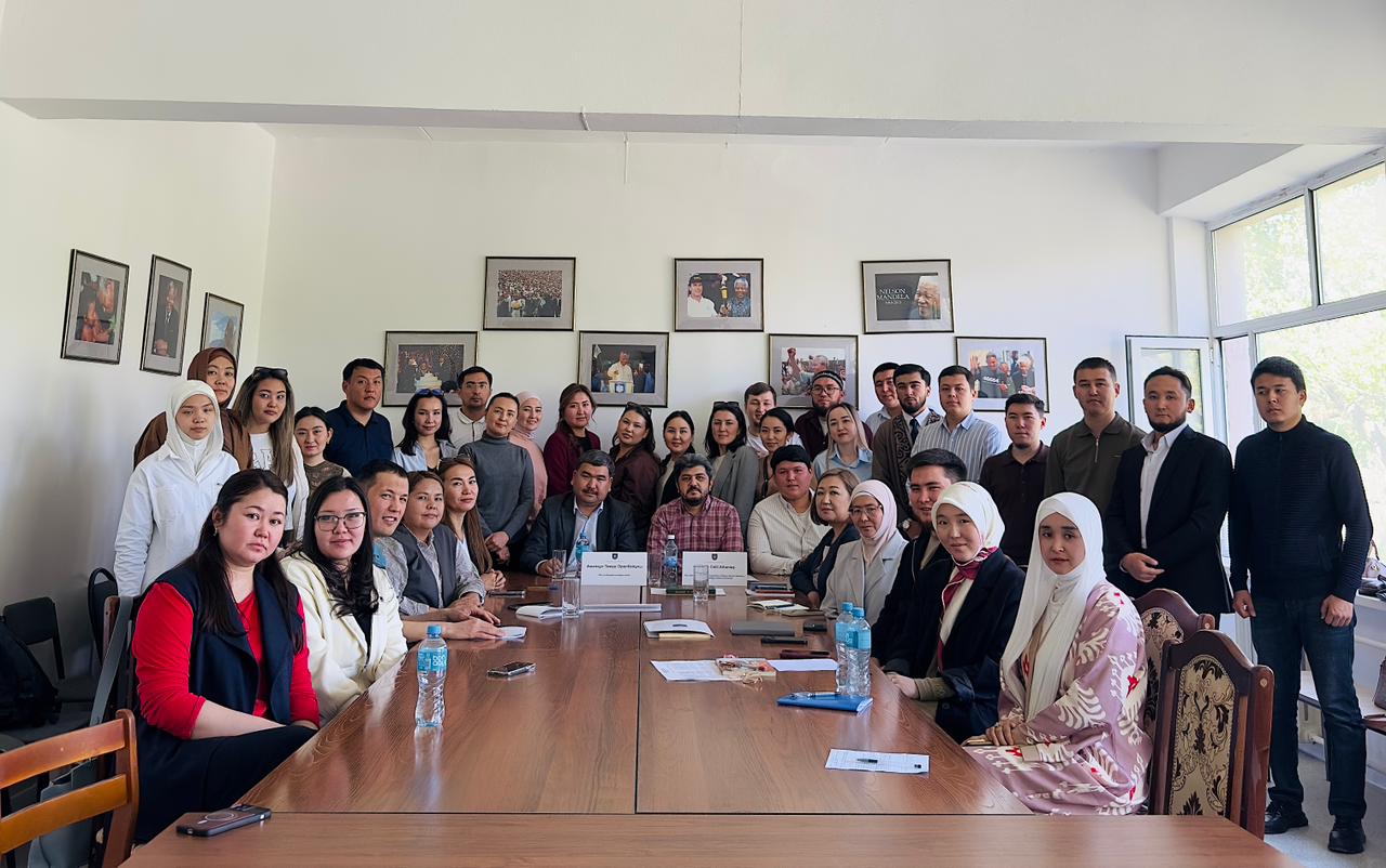 Fostering the Culture of Academic Writing: Discussions within the Framework of an International Seminar