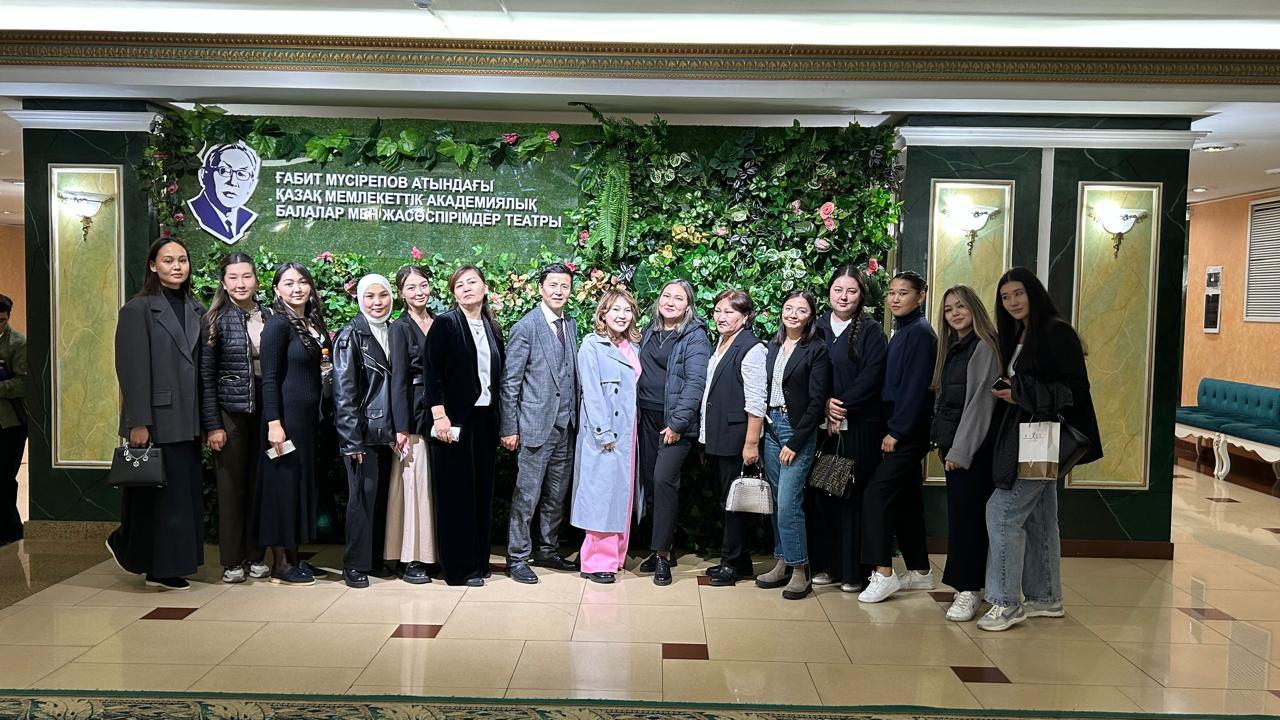 SDG-4: Students watched the play «Тойы көп ұй» in the theater