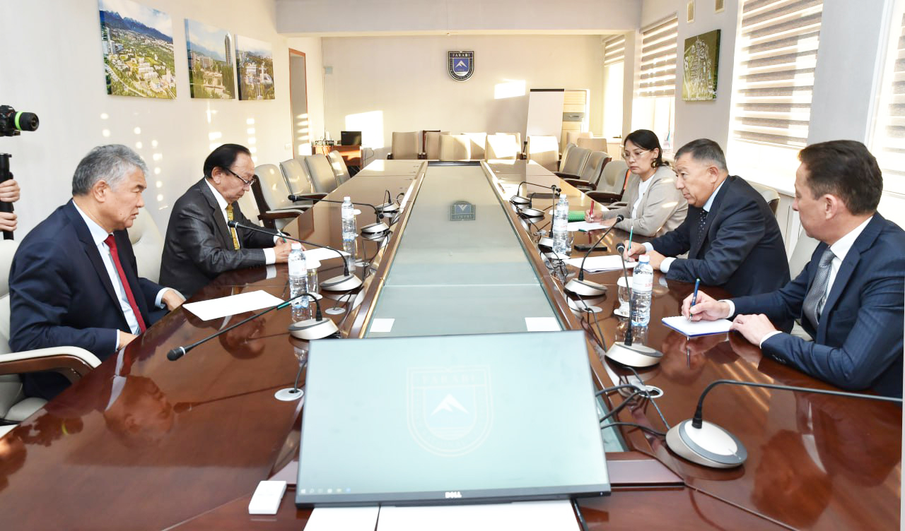 The Rector met with the Secretary General of TURKSOY