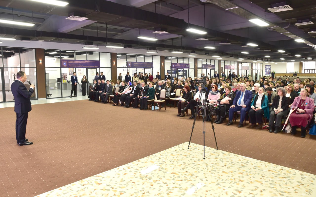 KazNU hosted a curatorial hour on the topic of kindness and mercy
