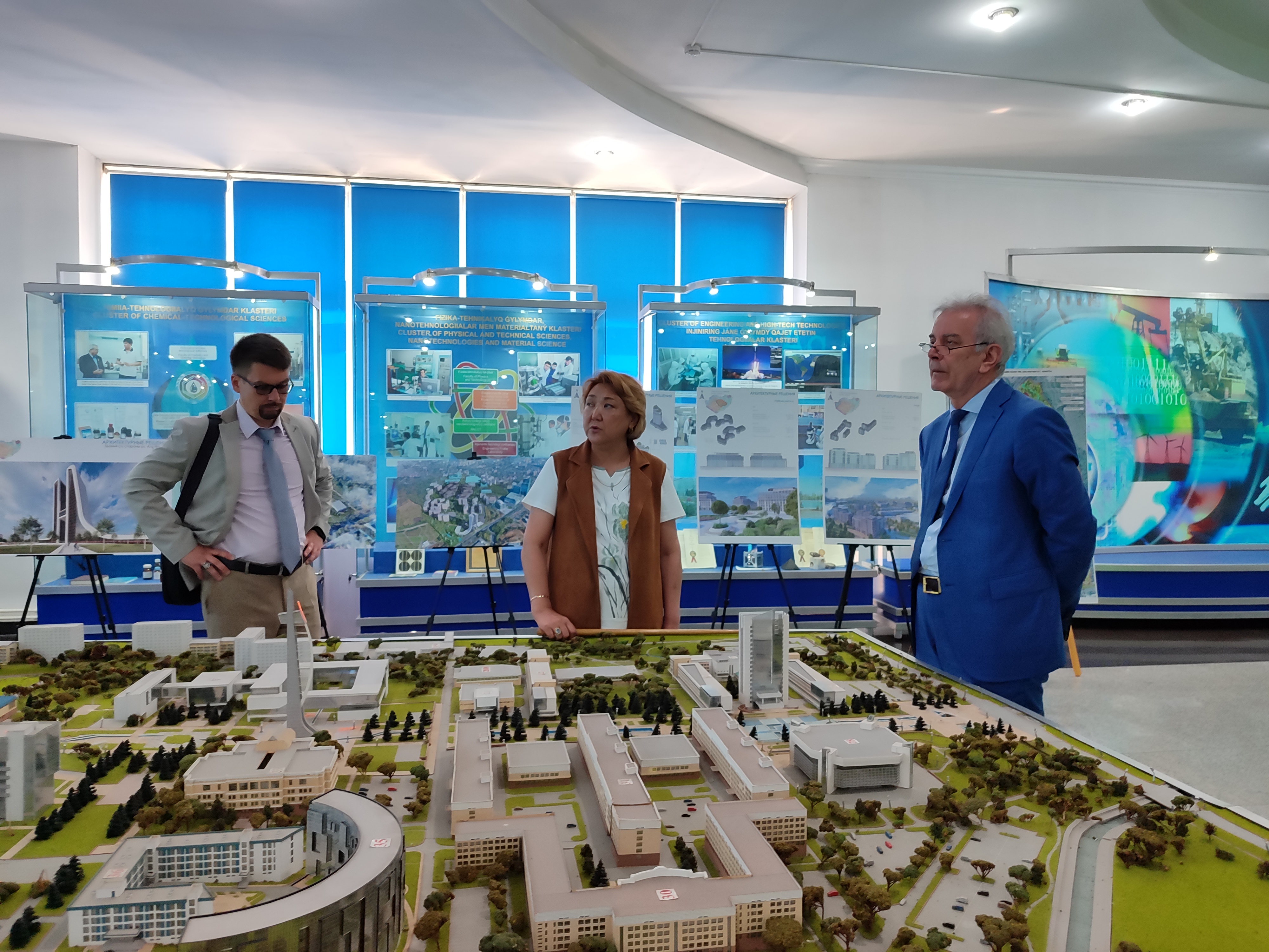 Al-Farabi Kazakh National University. The delegation of the Eurasian Union of Universities (EURAS) headed by Imran Akperov, Acting President of Business Eurasia Alliance, Rector of the Southern University (IUBiP), paid a working visit to Al-Farabi Kazakh National University