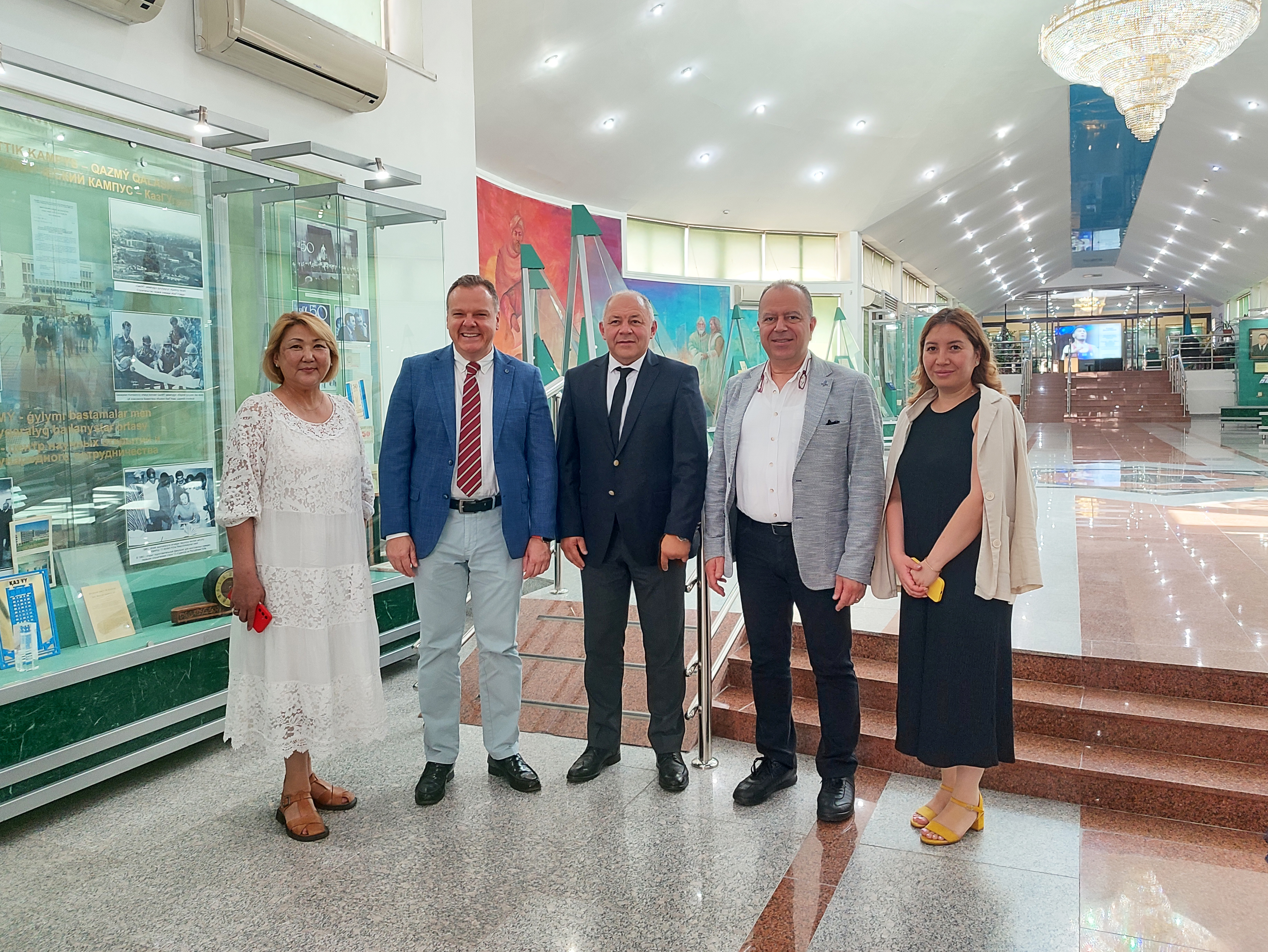 A campus tour was organized for the delegations from the OFM Private Hospital located in Antalya (Turkey)