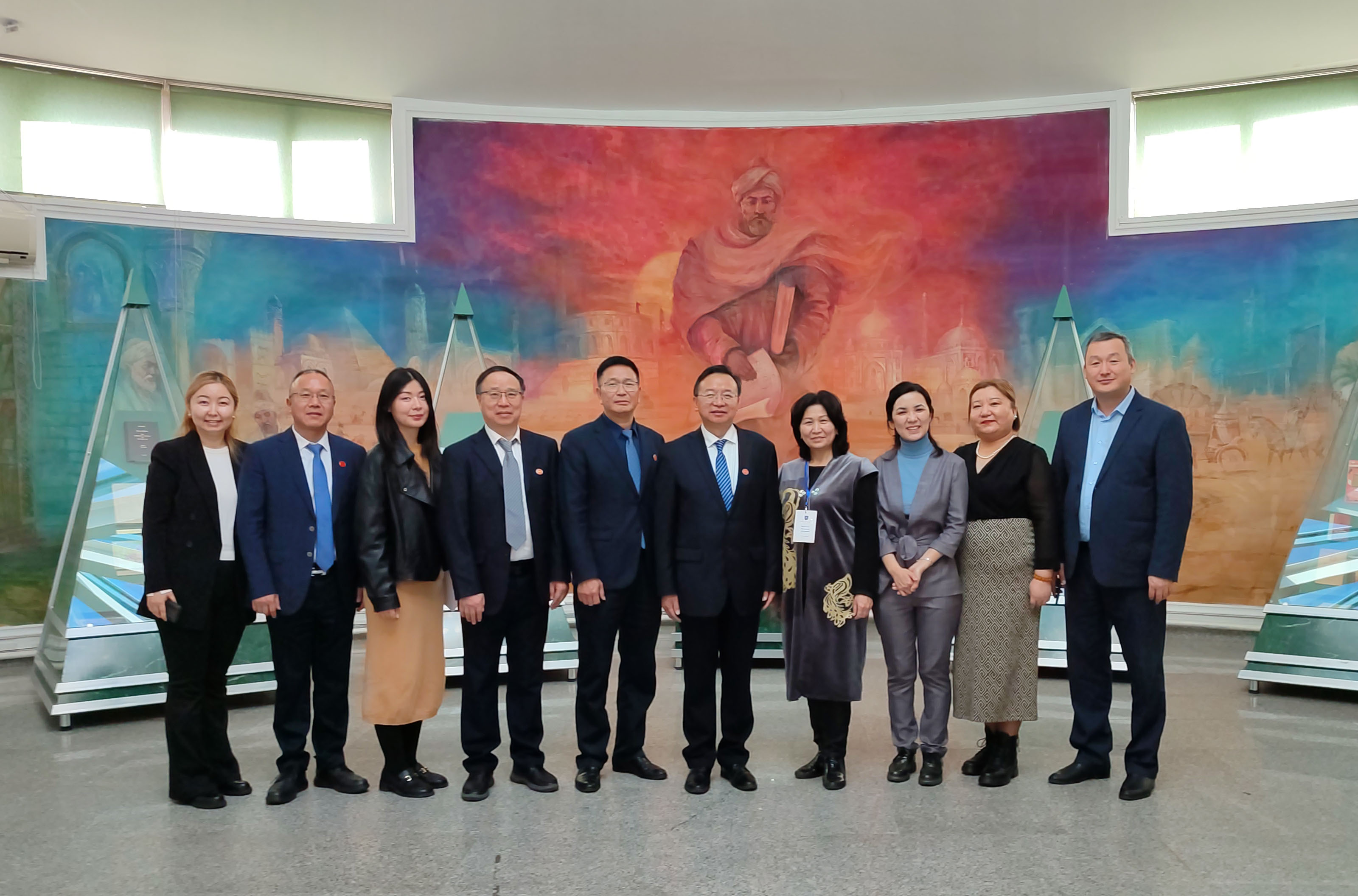 During the visit, the delegation of Hunan Pedagogical University to KazNU signed a memorandum of cooperation