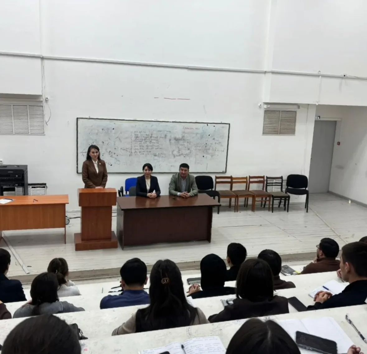 Customs Law and Sustainable Development: Training Competitive Specialists through Quality Education and the Improvement of Customs Control