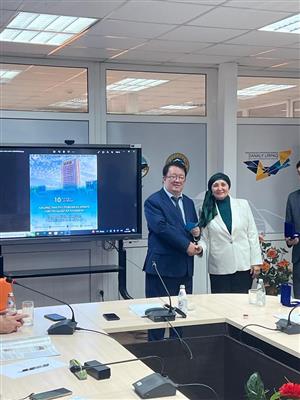 Награждена медалью «Құрмет»