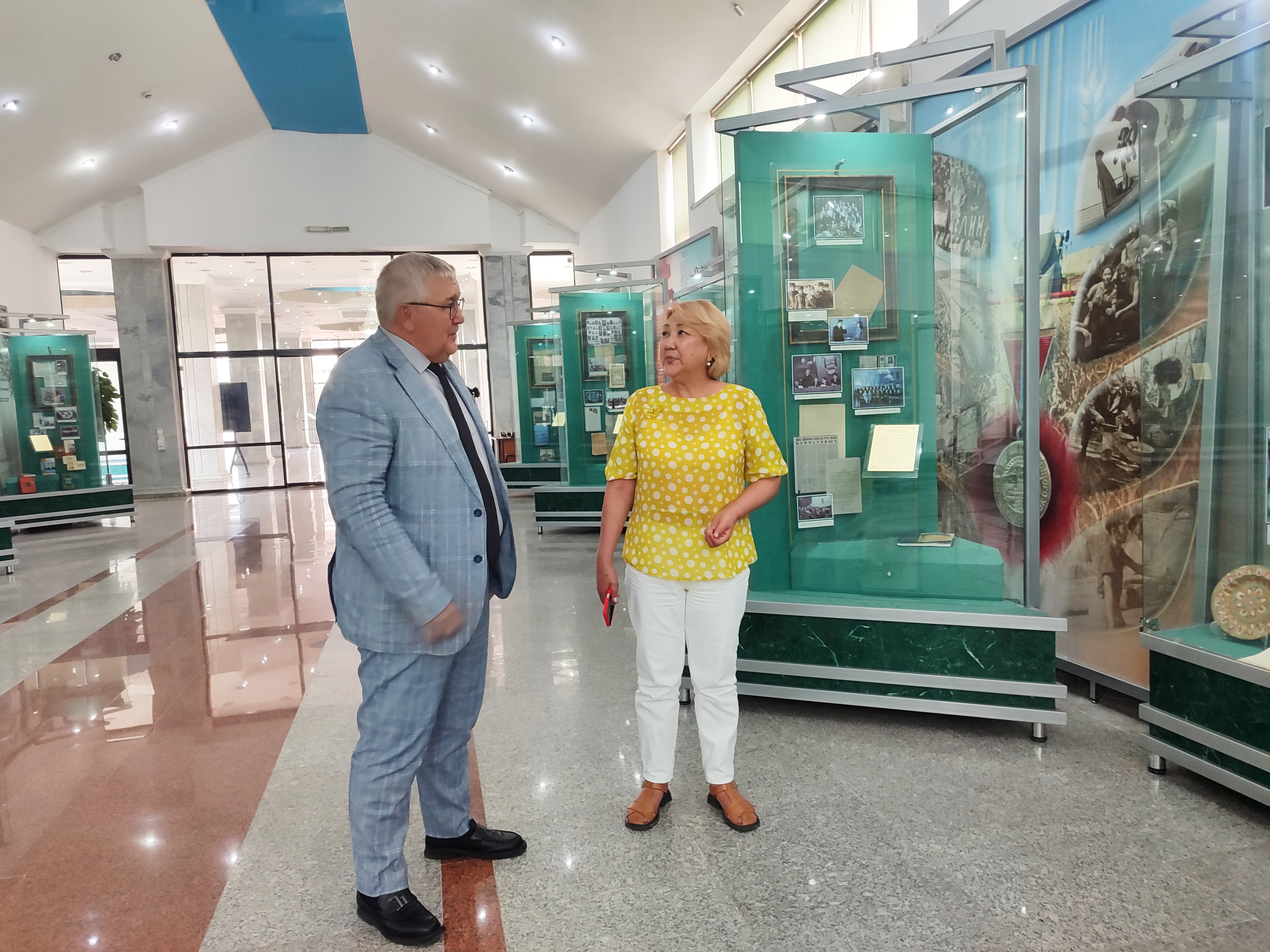 Oleg Repetsky, Vice-rector of Irkutsk State Agrarian University, visited the University museum