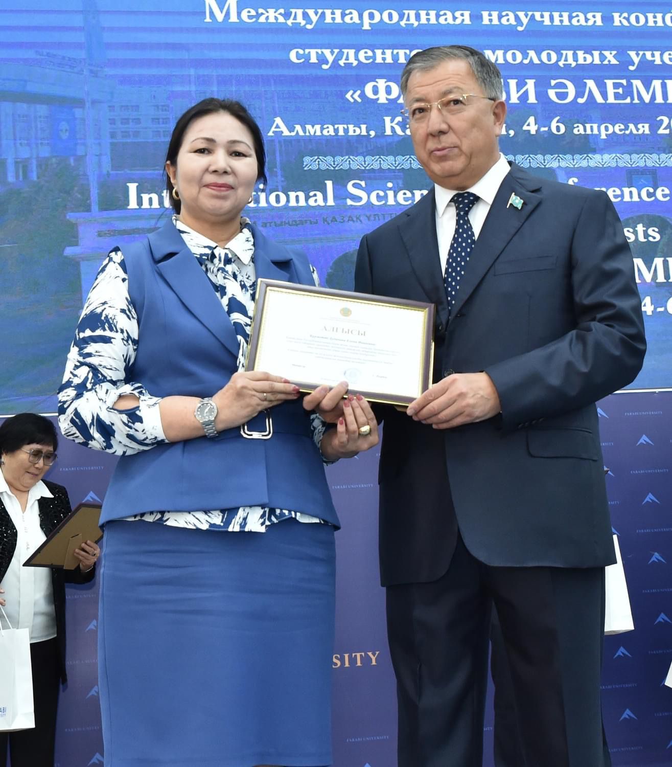 ПОЗДРАВЛЯЕМ ПРОФЕССОРА КУРМАНБАЕВУ МЕРУЕРТ САКЕНОВНУ