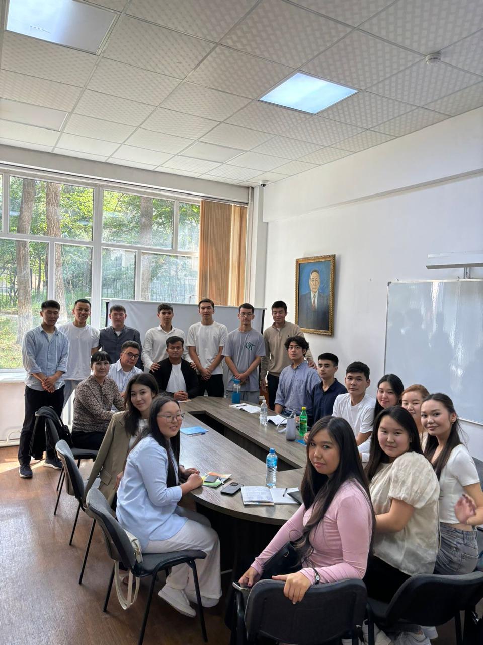 A round table on the topic "Тіл-халық мұрасы"