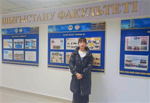 Китаянка, выучившая казахский язык