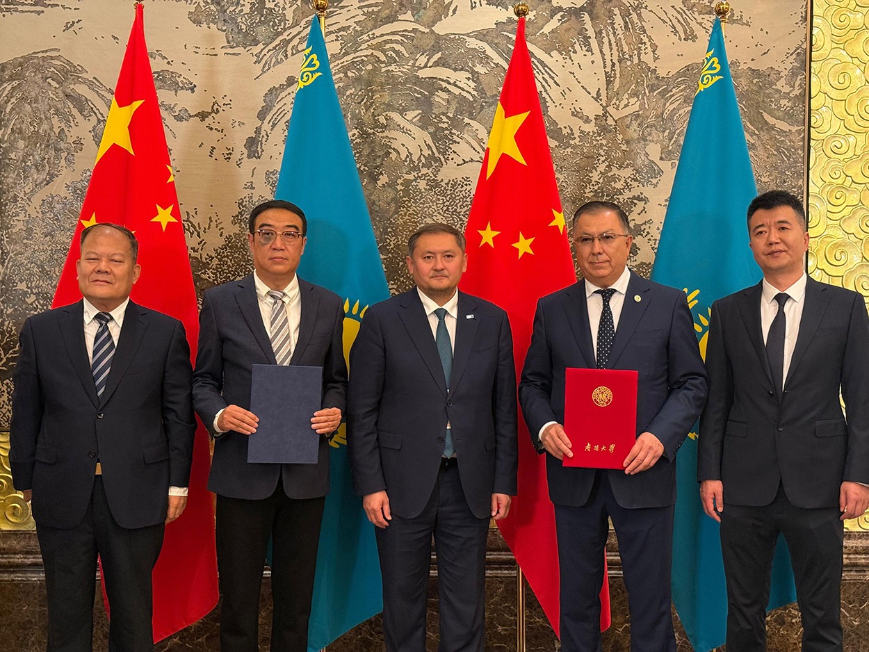КазНУ и компания «Юань Чжэнь» установили сотрудничество в сфере БПЛА