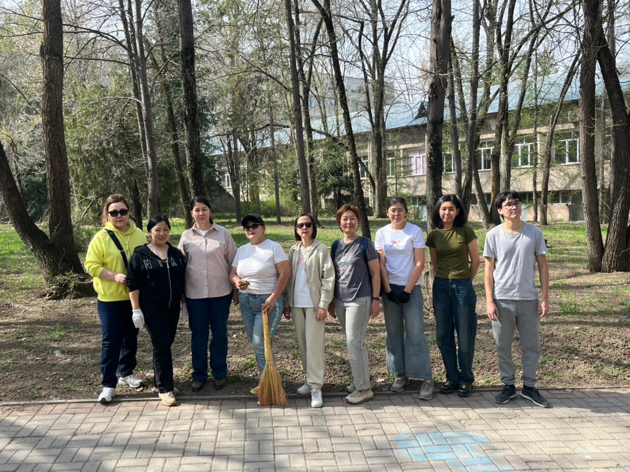 ҚазҰУ аумағындағы сенбілік: табиғатқа жанашырлықтың көрінісі