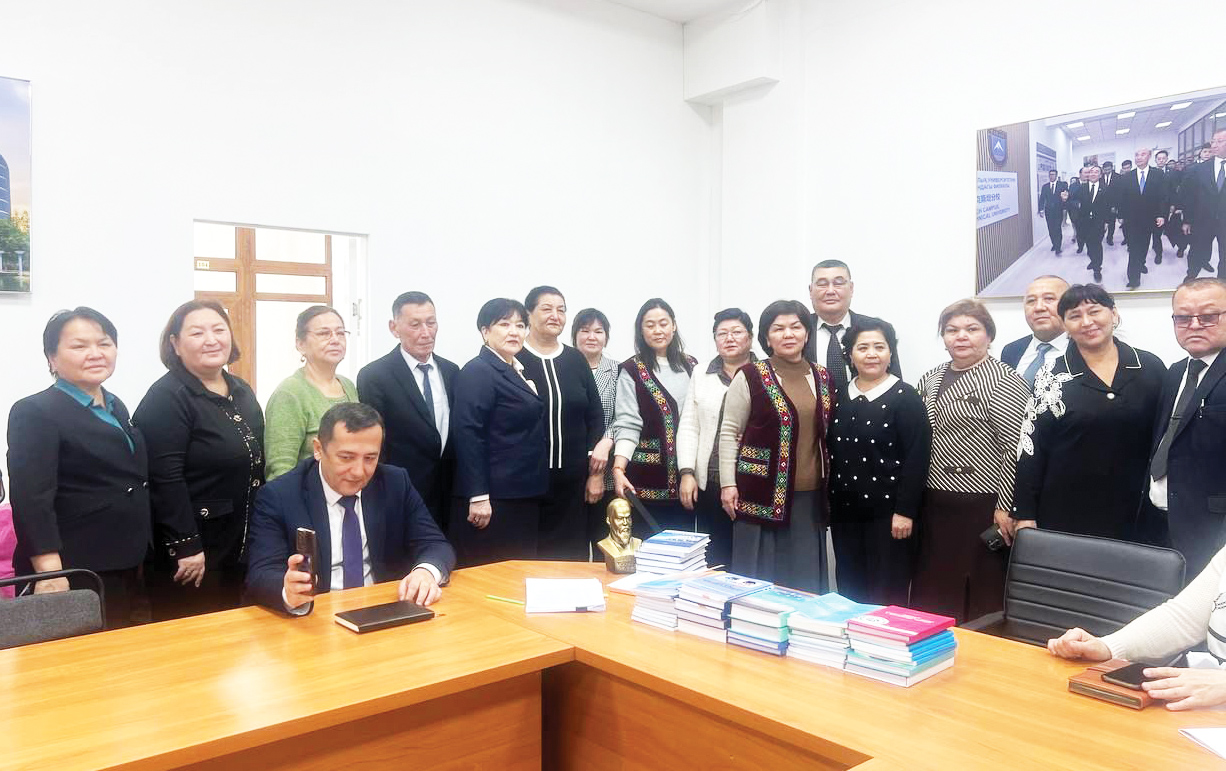 Педагоги из Узбекистана проходят стажировку в КазНУ