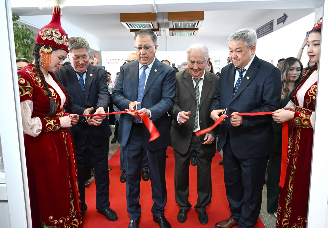 KazNU has opened a joint bioconversion laboratory with China