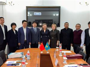 ПРЕДСТАВИТЕЛИ ЧАНЪАНСКОГО УНИВЕРСИТЕТА КИТАЙСКОЙ НАРОДНОЙ РЕСПУБЛИКИ ПОСЕТИЛИ КАЗНУ ИМ. АЛЬ-ФАРАБИ С ЦЕЛЬЮ ПРОВЕДЕНИЯ ИССЛЕДОВАНИЙ И АКАДЕМИЧЕСКИХ ОБМЕНОВ