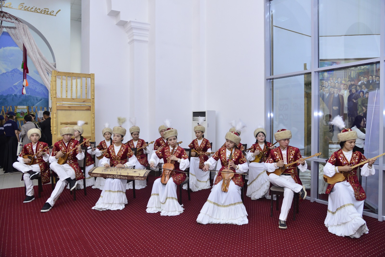 The Orchestra of national instruments "Farabi Sazy" welcomed the guests of the international scientific and practical conference "Digital Reality: cartography, geoinformation systems and new requests in remote sensing of the Earth".