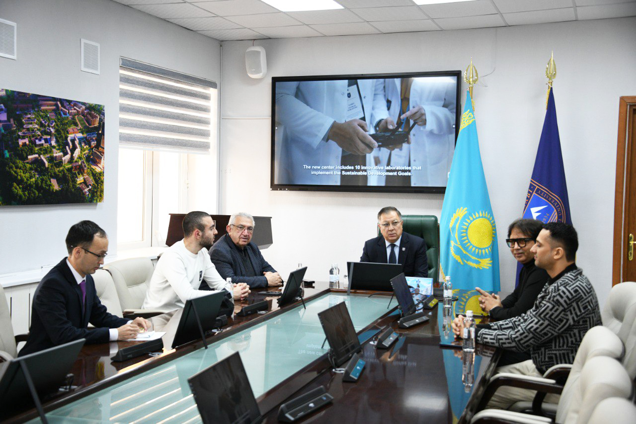 KazNU develops educational collaboration with India