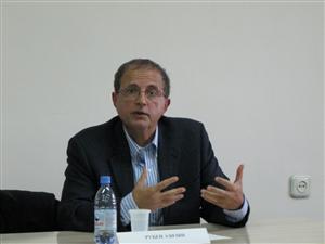 The meeting was held with a career diplomat Ruben Azizya