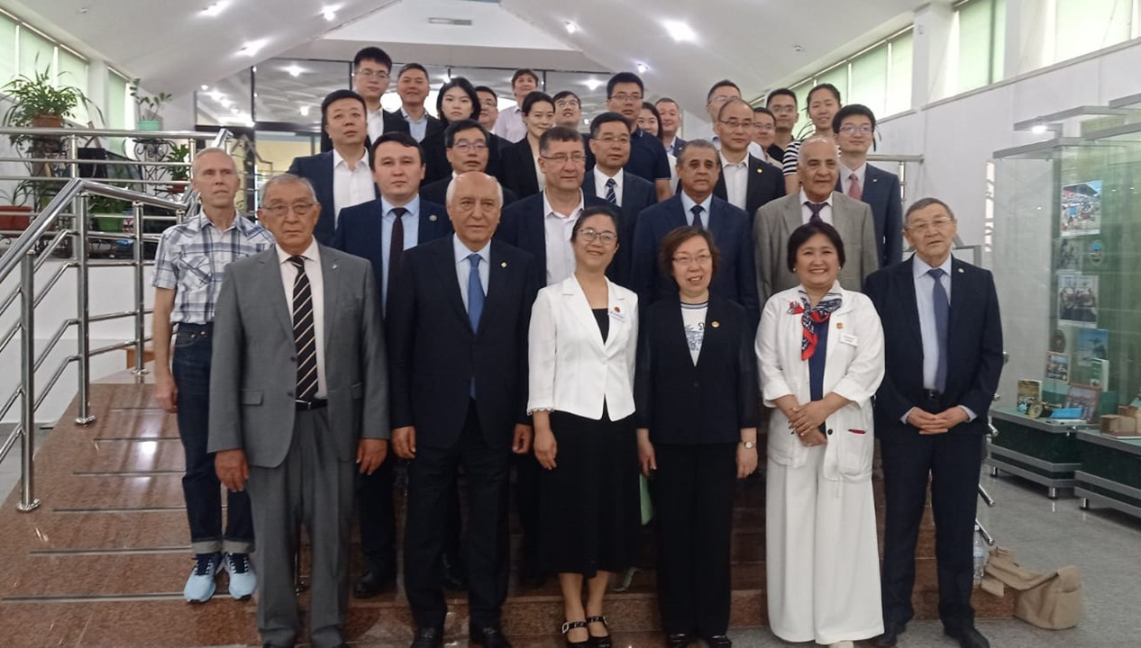 Within the framework of the II Central Asia–China Summit, a special campustour was organized for the participants of the II International Forum of Academics