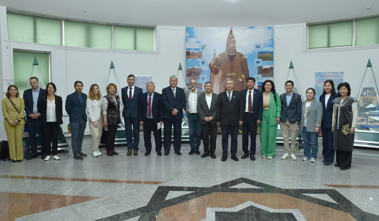 Al-Farabi Kazakh National University and the Institute of Ecology and Environment of France signed an agreement on the establishment of an international research laboratory "Archaeozoological Center for the Study of Central Asia". This became possible during the working visit of the French delegation to KazNU