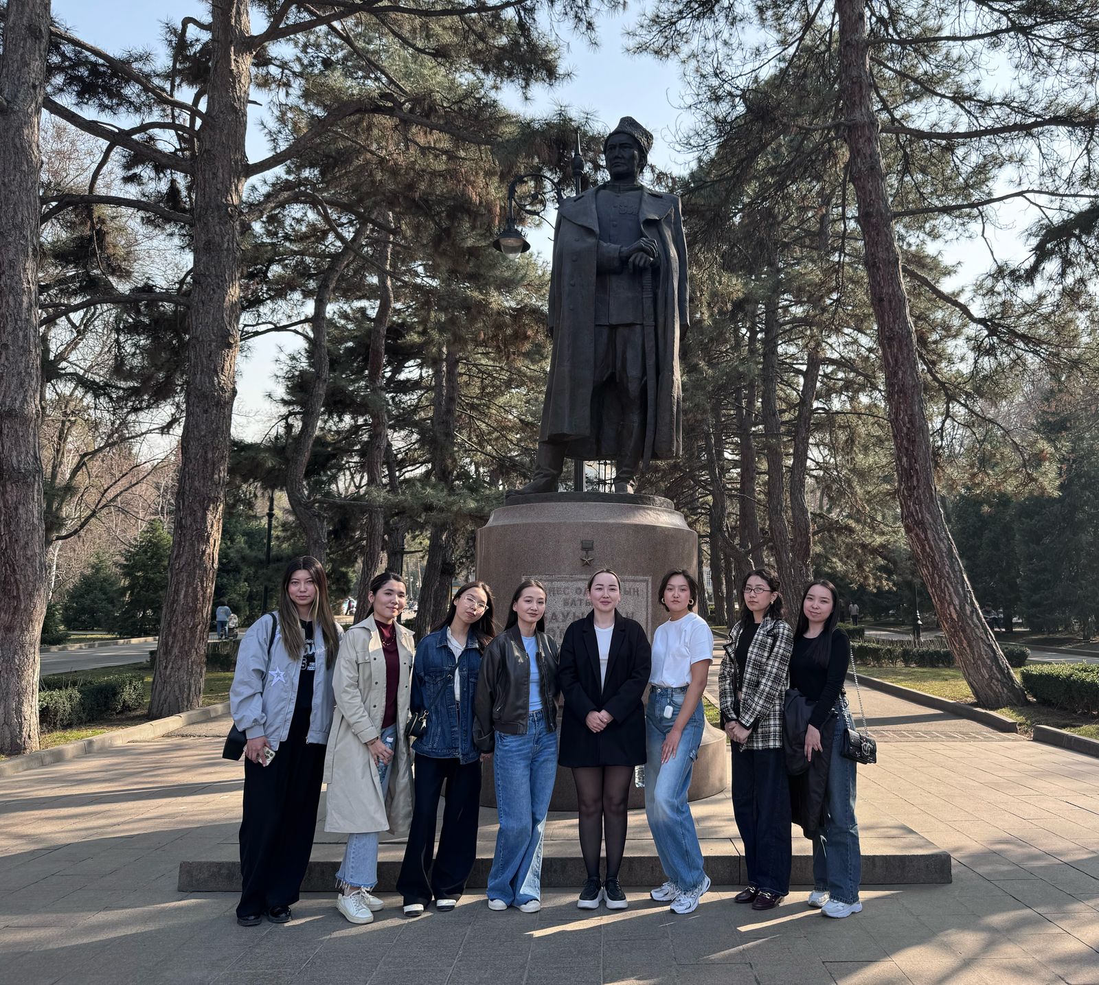 «115 – летие Б. Момышулы»