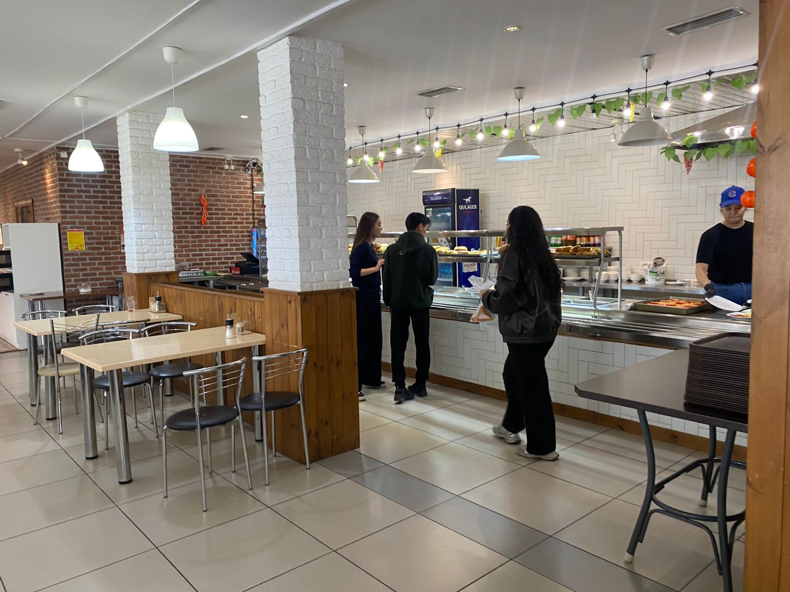 SDG №3: Campus Dining Facilities – Quality and Comfort