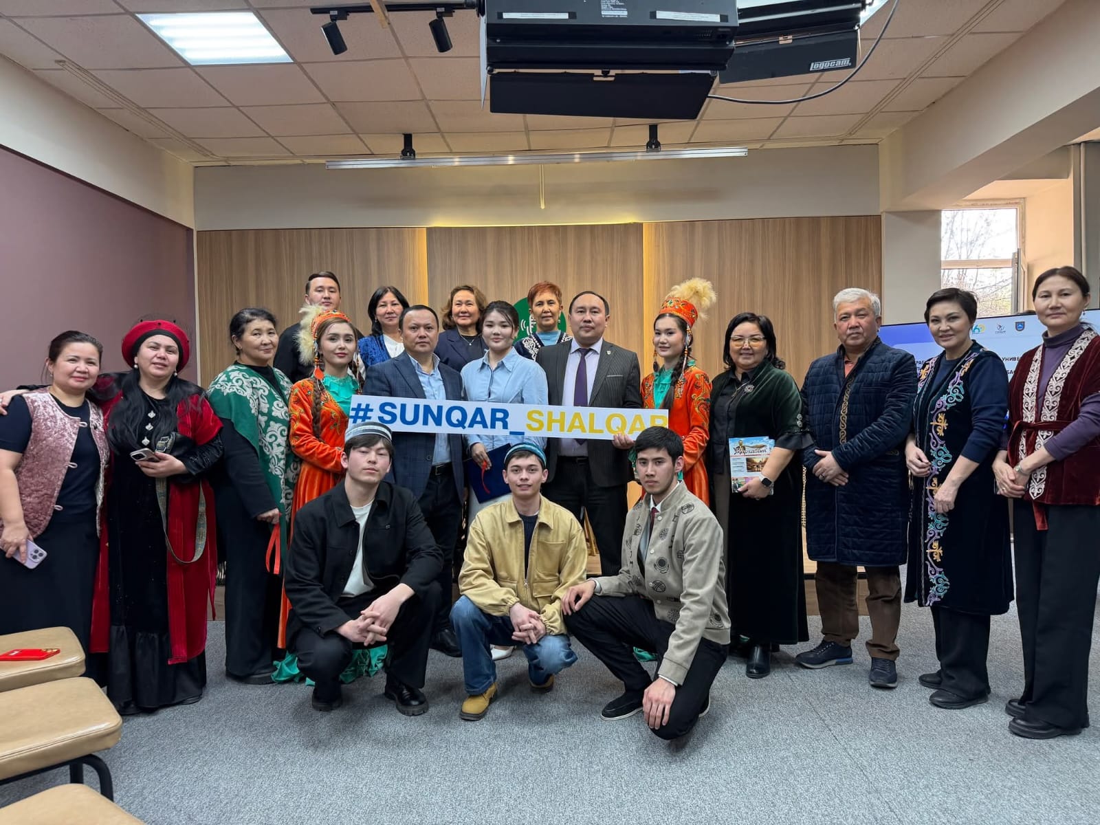 A Platform for the Convergence of Information and Experience: Presentation of the “Sunqar” Project