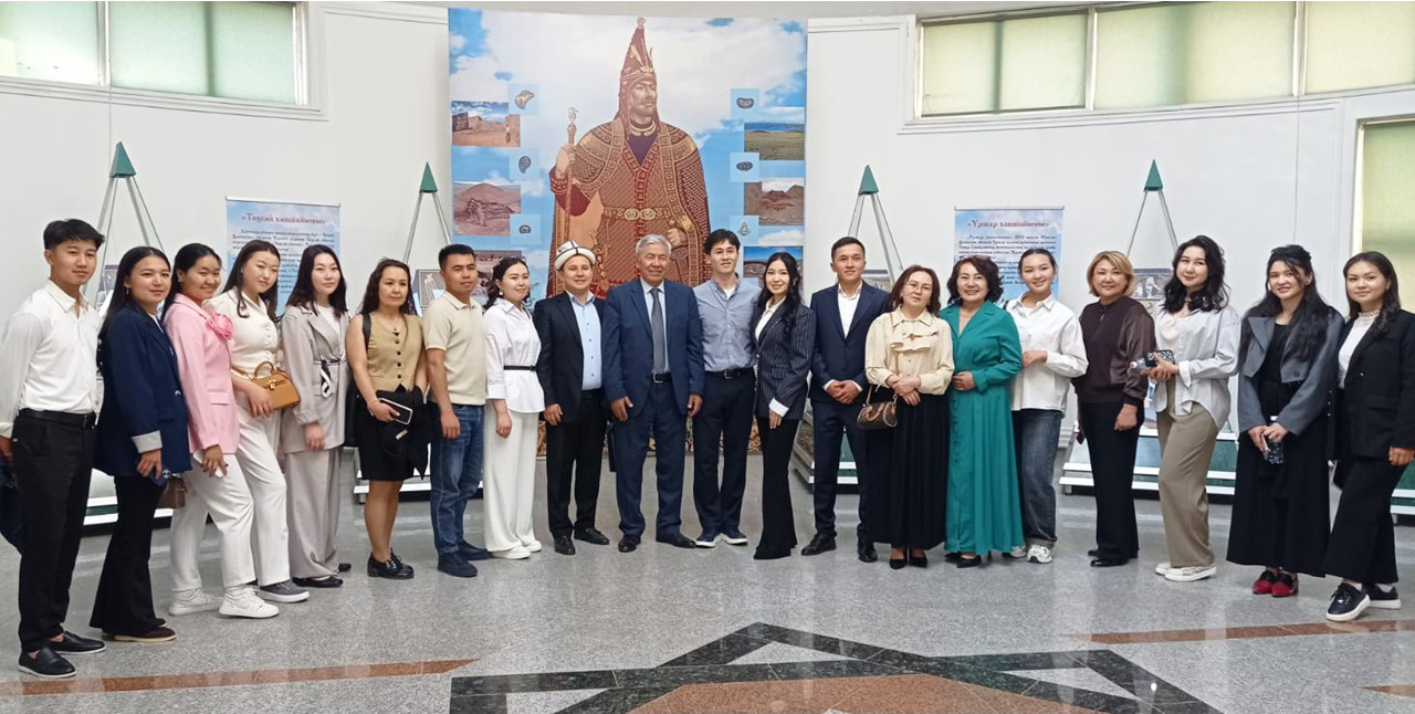 Representatives of Kyrgyz literature - poets and writers from Kyrgyzstan, led by the People's writer of the Kyrgyz Republic Abdilamit Matisakov visited the campus