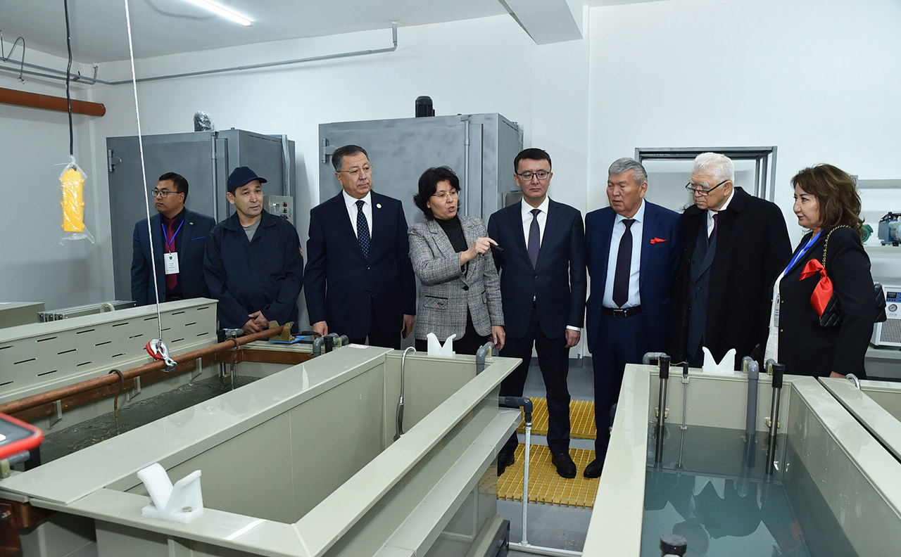В КазНУ запущен химический научно-производственный центр
