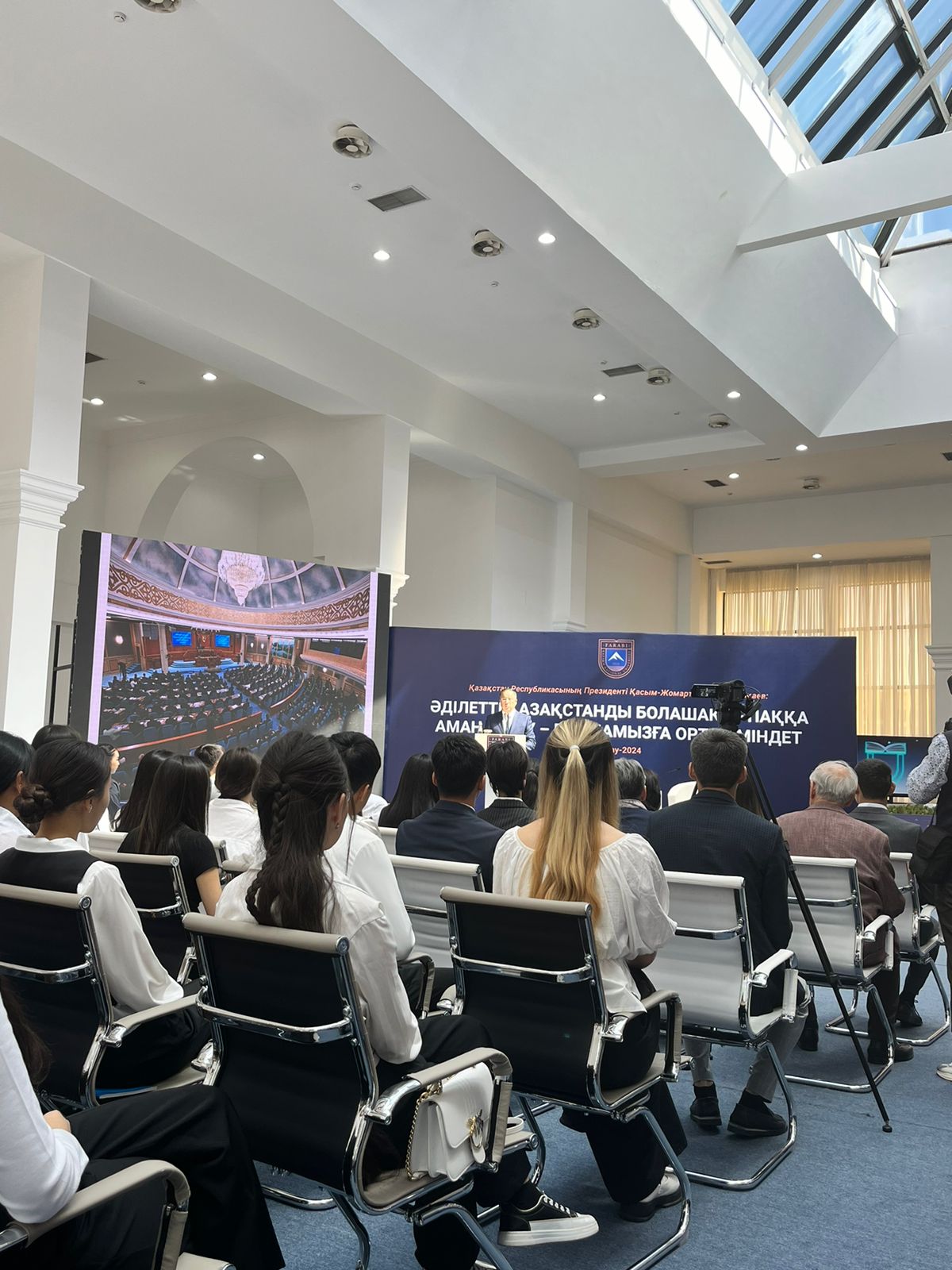 The best students had a chance to meet the Rector of the University