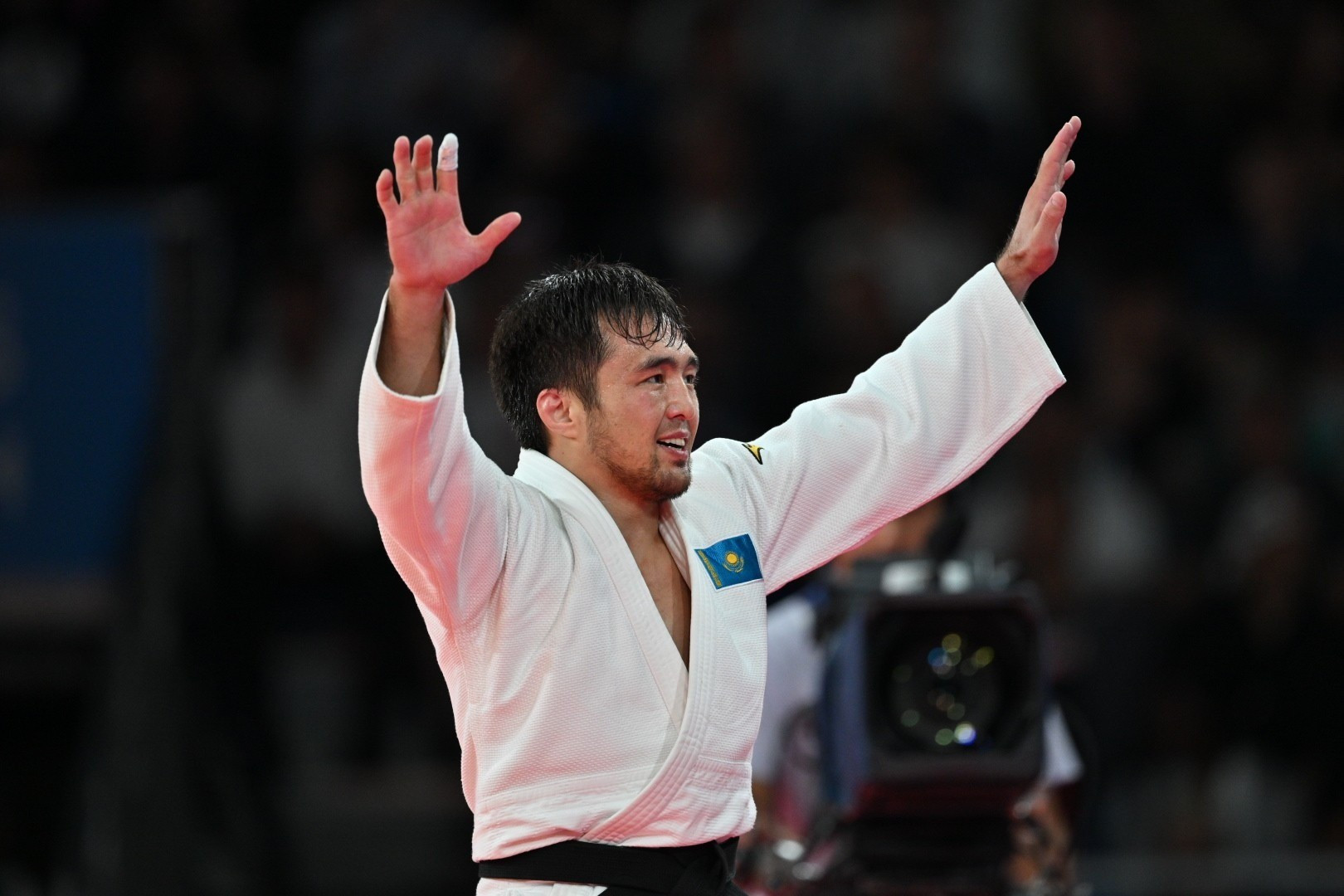 Выпускник КазНУ Елдос Сметов – чемпион Олимпийских игр в Париже!