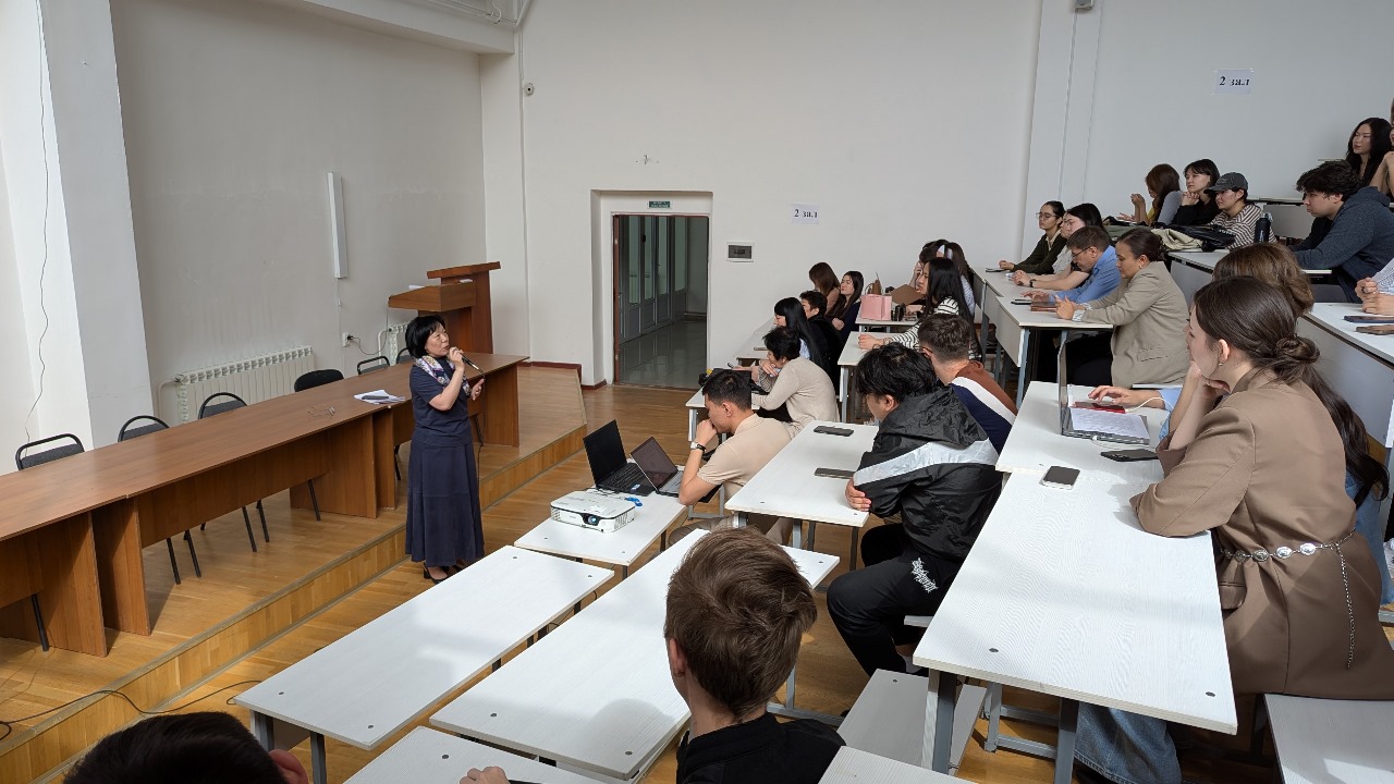 MEETING WITH 4TH YEAR STUDENTS OF THE FACULTY OF ORIENTAL STUDIES