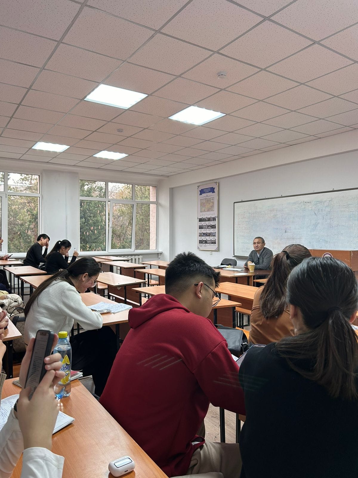 "Өмірдің өзі философия" тақырыбында семинар-пікірталас өтті.