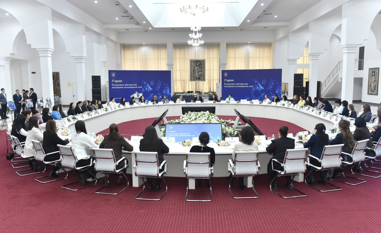 KazNU noted achievements of women scientists