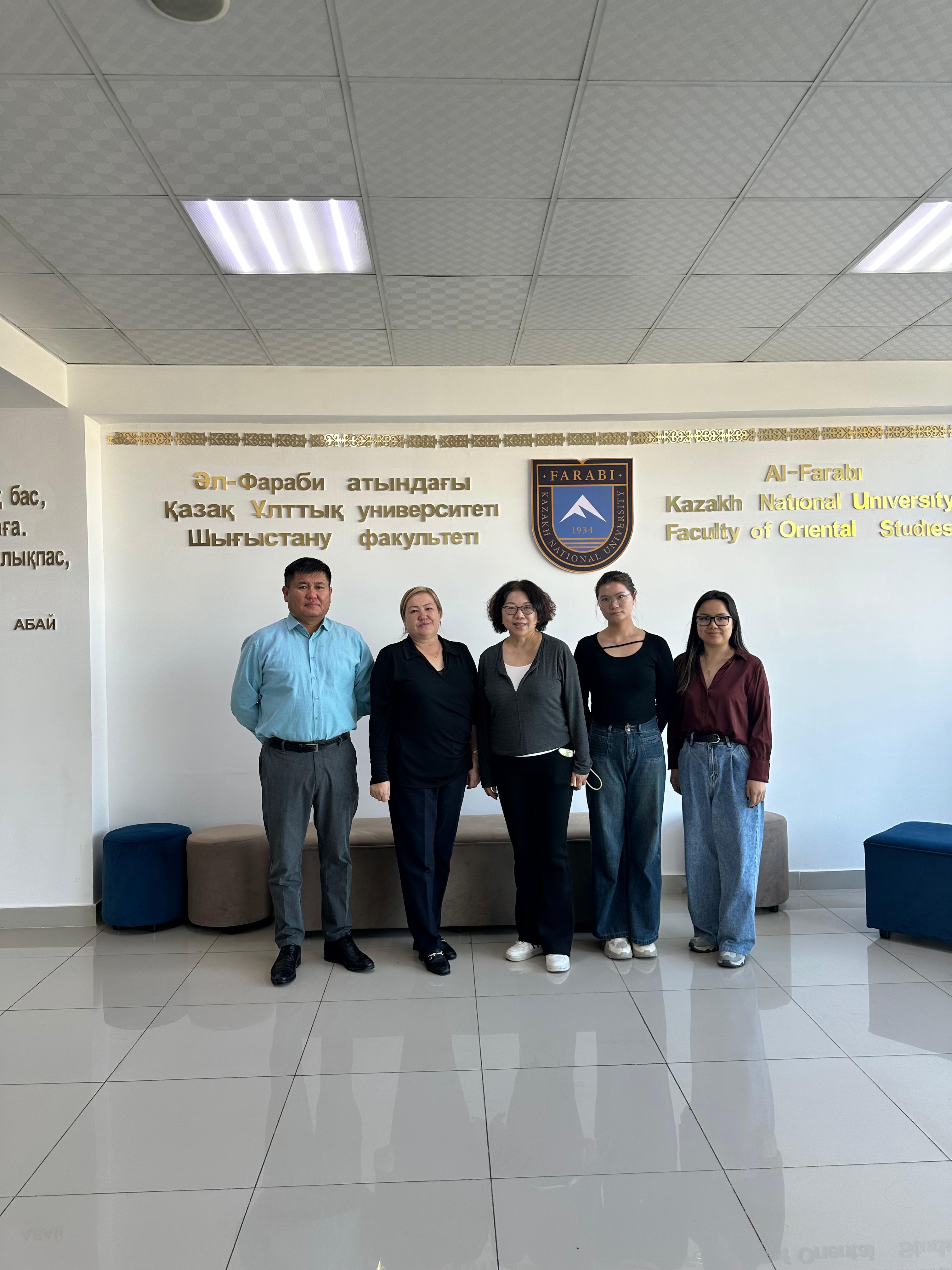 The Department of Chinese Studies and Shaanxi University of Science and Technology Established Cooperation