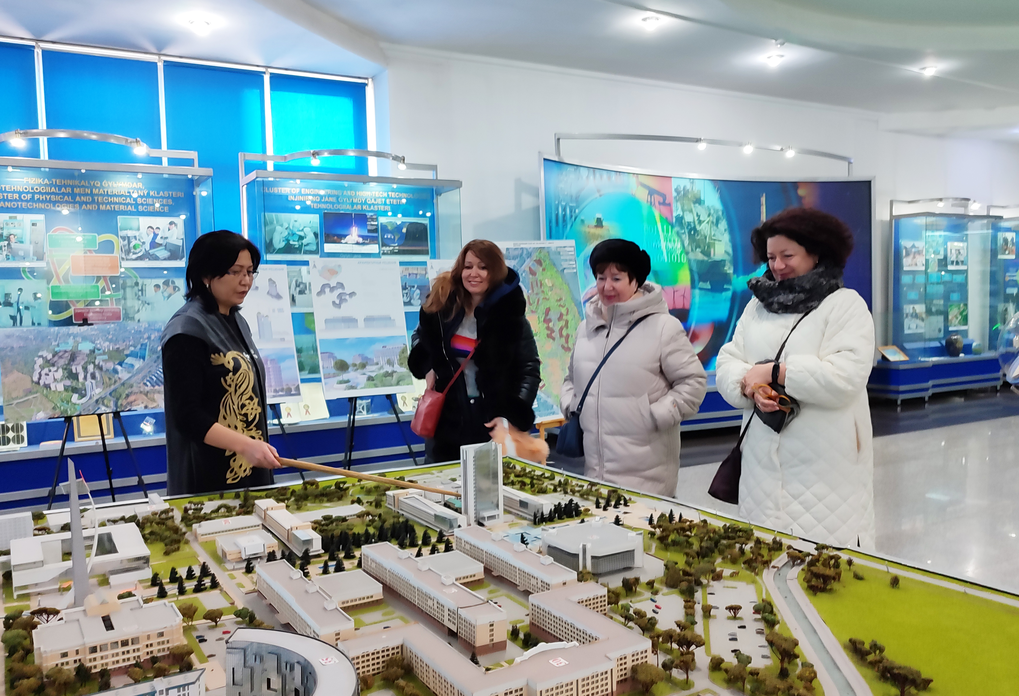 The Al-Farabi Kazakh National University Museum was visited by tourists from Russia and the USA
