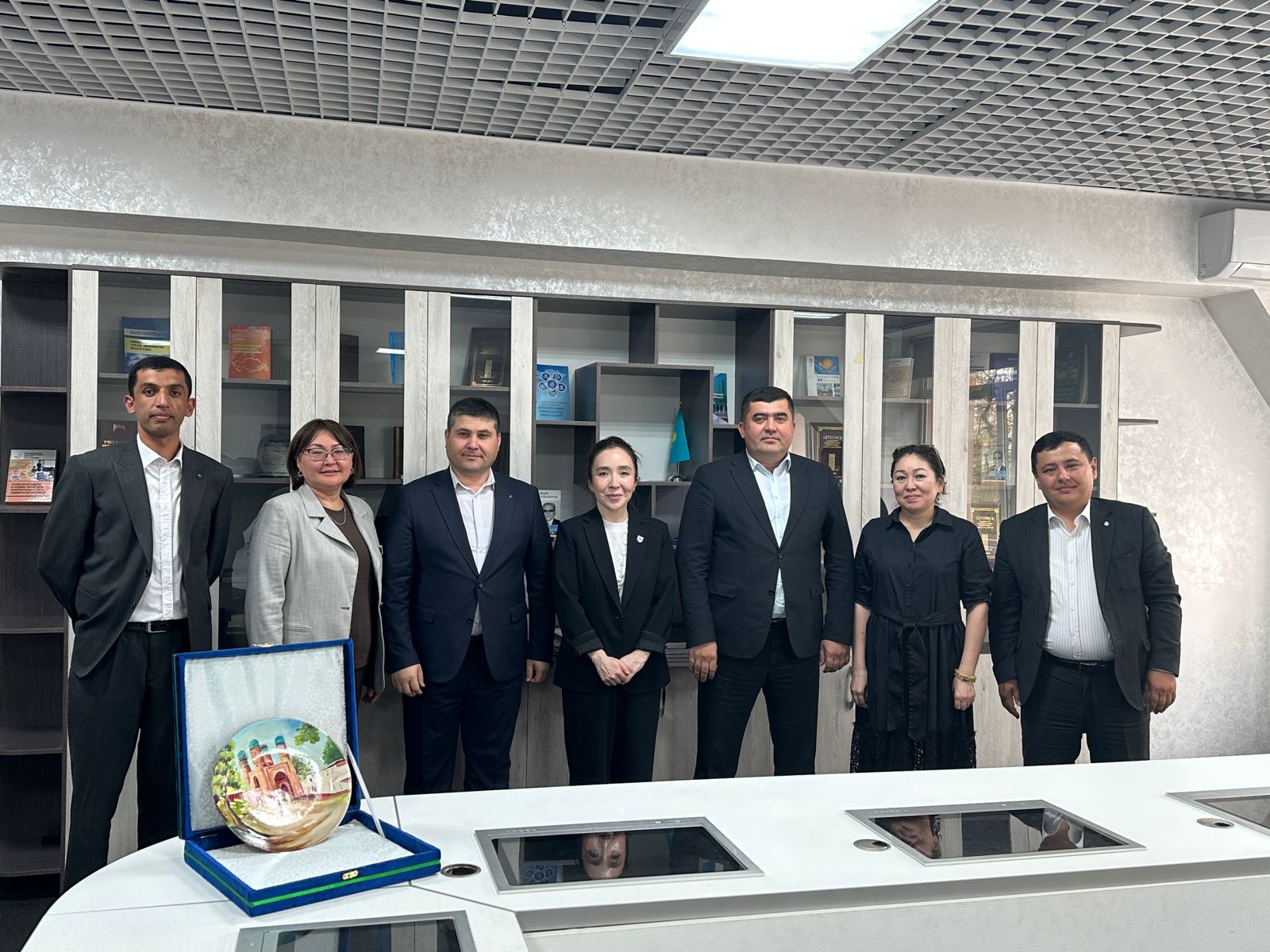 Bukhara State University Delegation Discusses Strategic Cooperation with KazNU