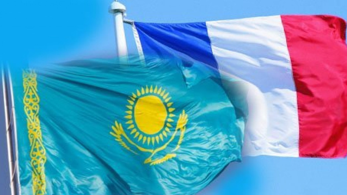 Әл-Фараби атындагы КазҰУнің Халыкаралық қатынастар факультетіне - 30 жыл!