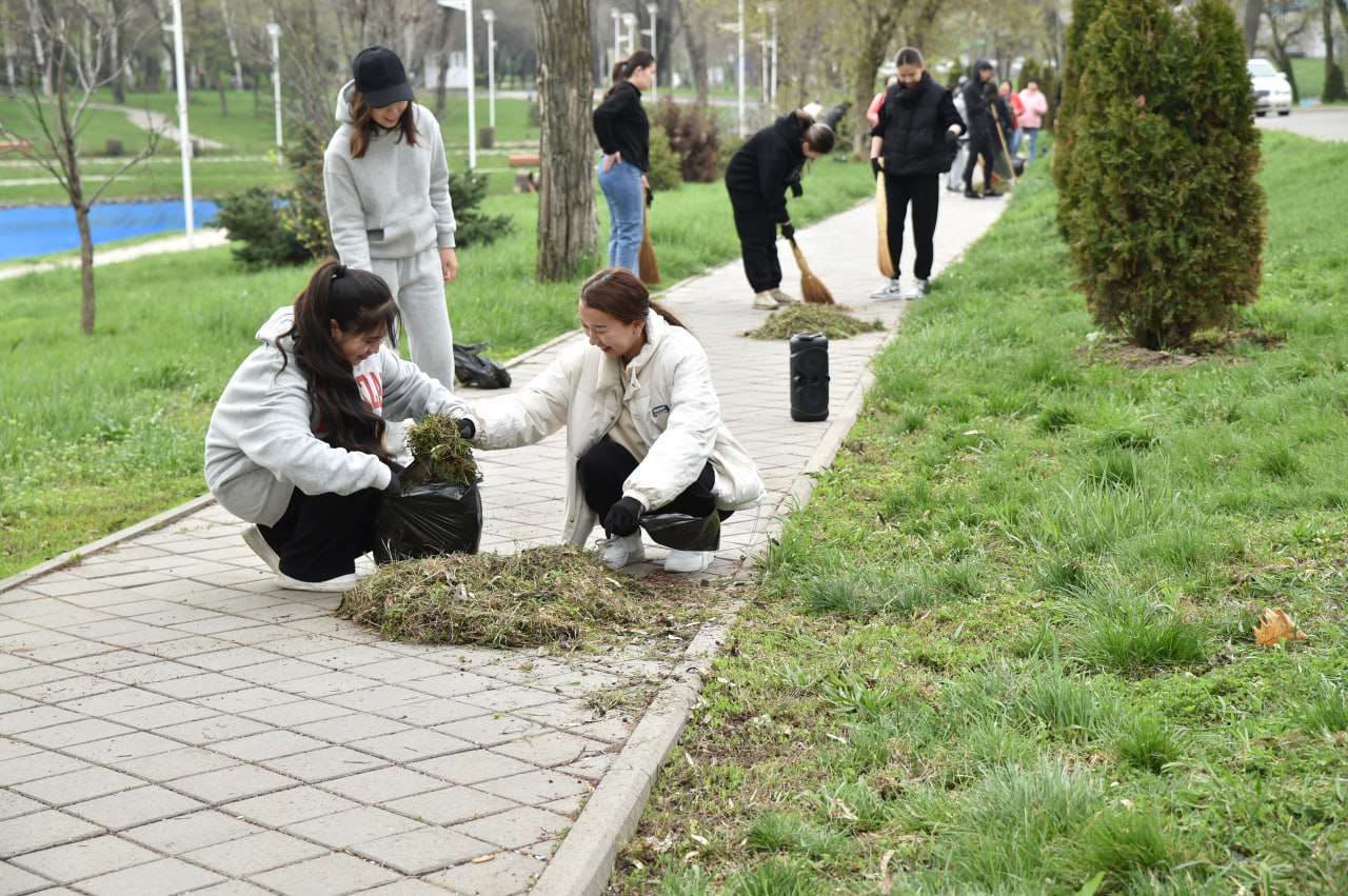 A subbotnik within the framework of the action "Clean Kazakhstan" was held in KazNU