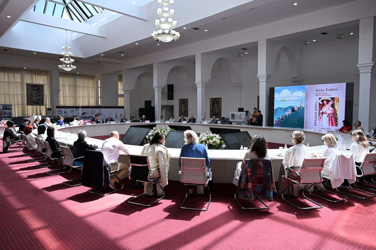 KazNU hosted a presentation of books dedicated to the fashion industry