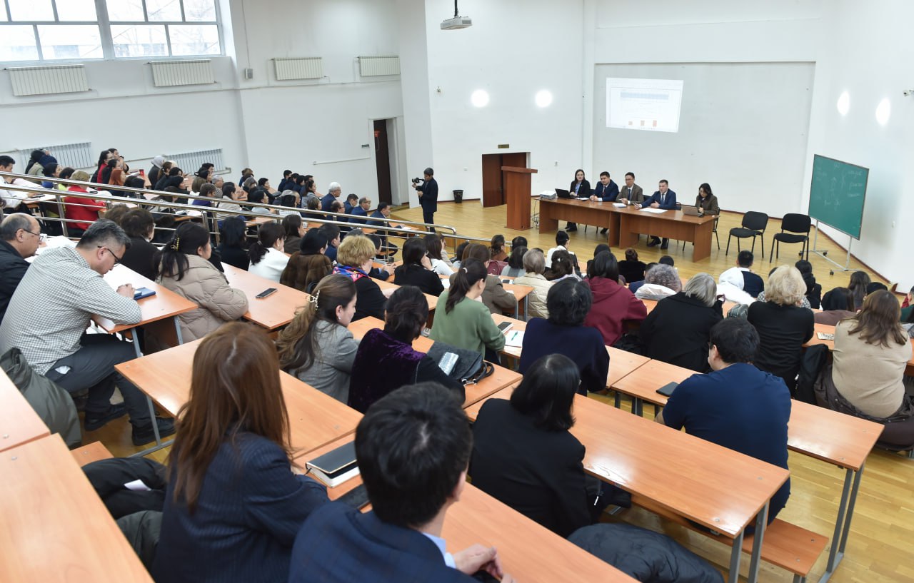 Рассмотрены направления развития университетской науки