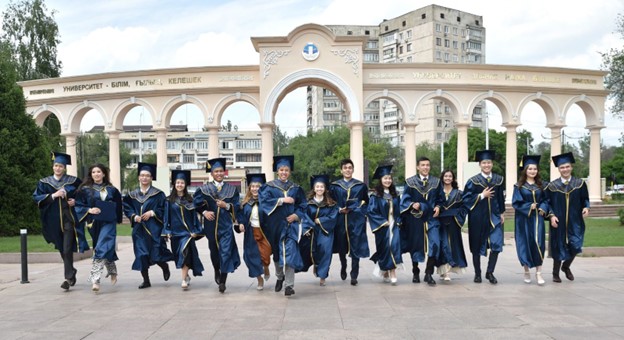 ФОТОСЕССИЯ ДЛЯ «ЛУЧШИХ ВЫПУСКНИКОВ - 2023»