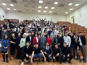 «Студенттер қатарына қабылдау» кеші.