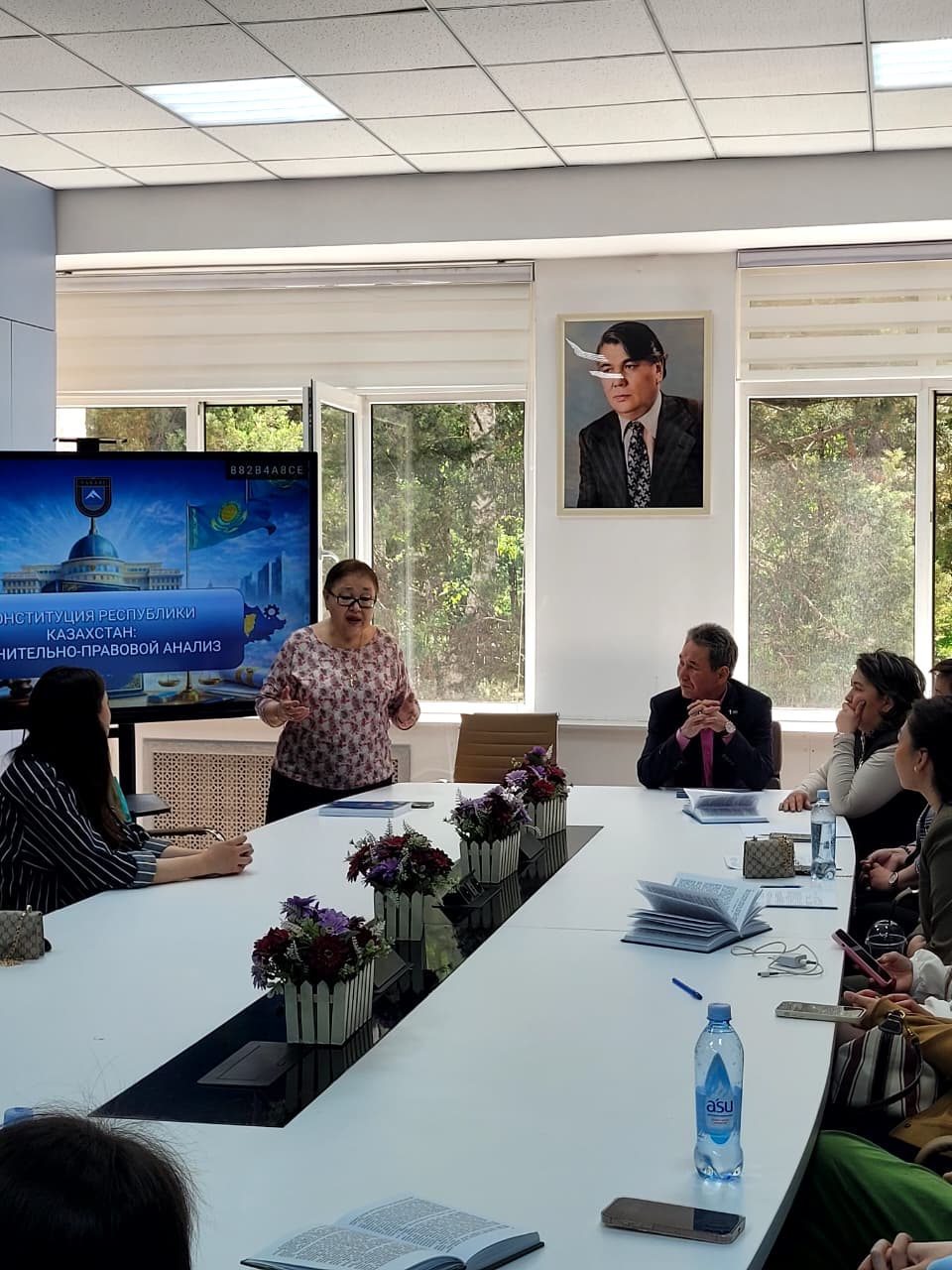A lecture was held to explain the new Constitution