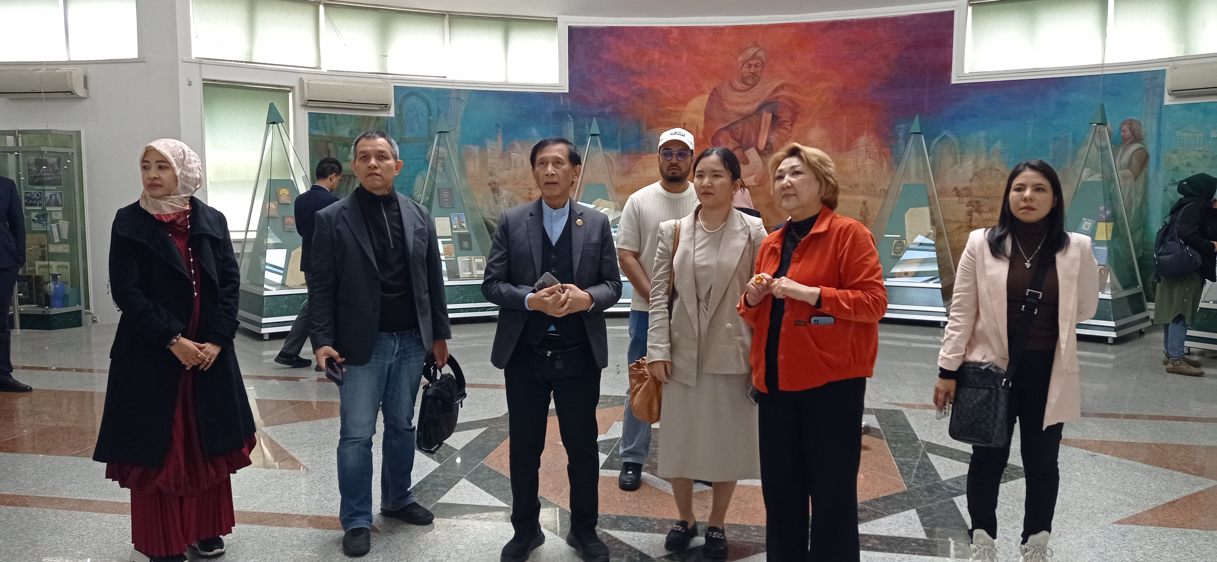 The delegation of the Kingdom of Thailand and the Halal Research Center of Chulalongkorn University visited the museum
