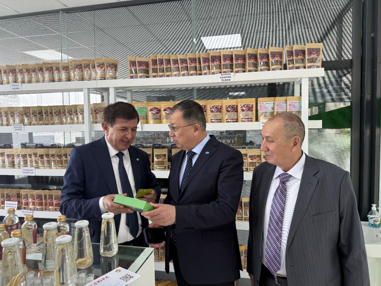 Бұхара медицина институтымен әріптестік тереңдейді