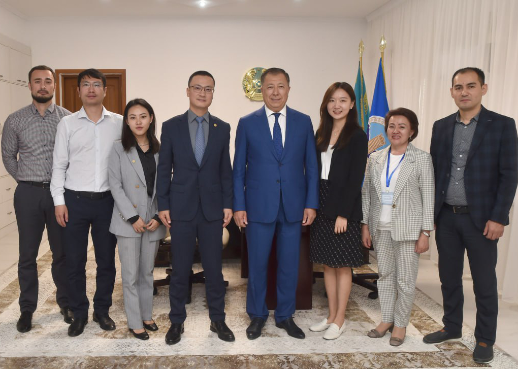 ҚазҰУ Huawei Technologies Kazakhstan компаниясымен серіктестігін арттыруда