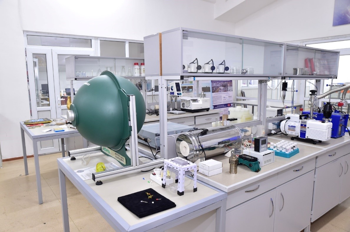 The Laboratory of Chemistry and Chemical Technology at KazNU has developed technologies for growing expensive artificial crystals